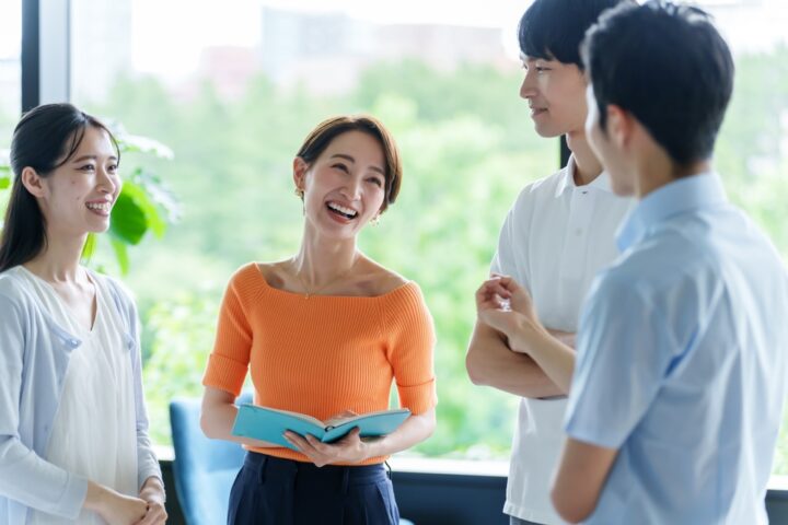 彼女持ちが彼女の話をしない理由とは？彼女の存在や彼女がいることを言わない心理